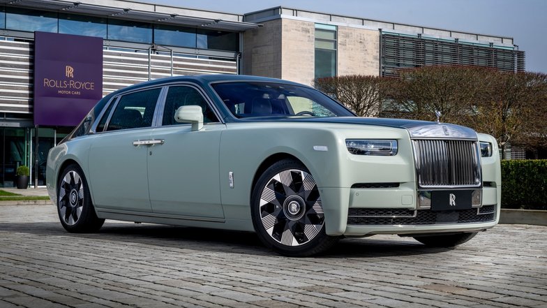 Три грации: роскошные Rolls-Royce в роскошной фотосессии